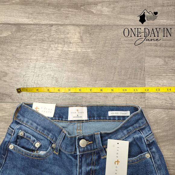 True Craft Distressed High Rise STraight Jeans Size 0 - Picture 3 of 6